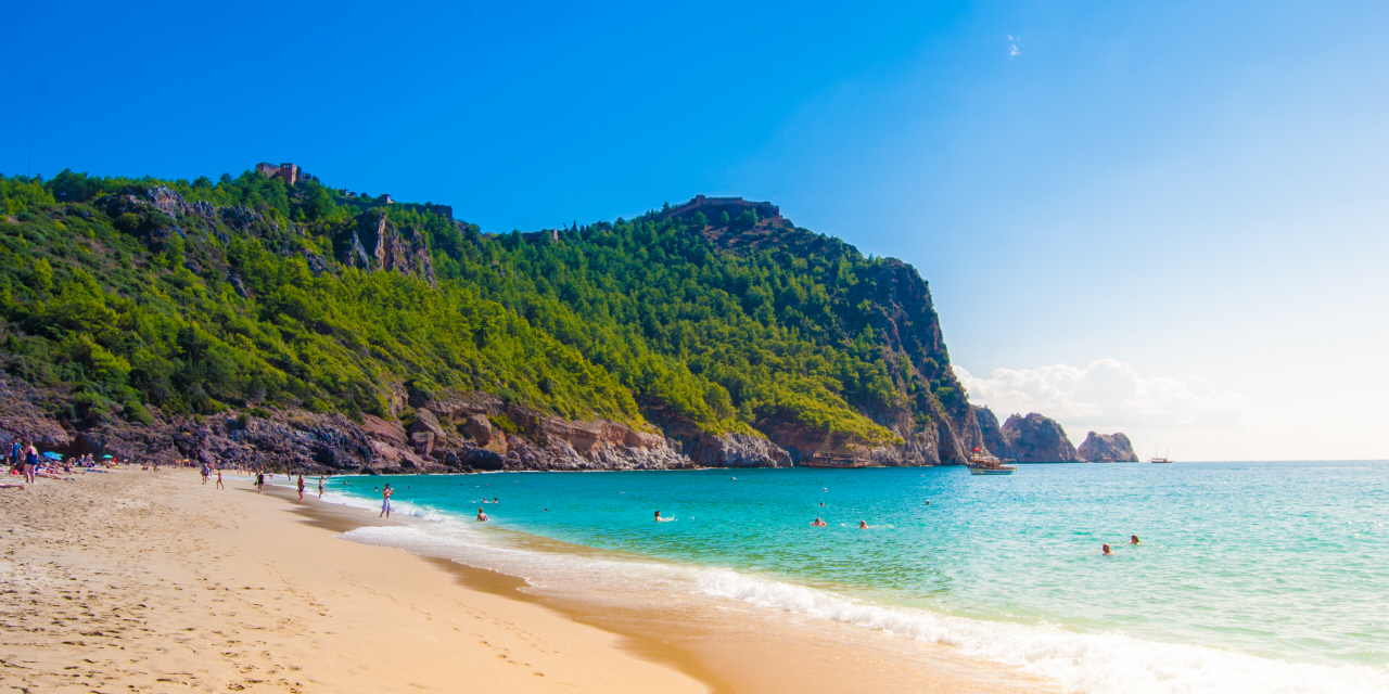 Afbudsrejser til Alanya - find billige rejser hos Bravo Tours