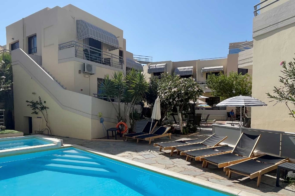 Calypso Hotel Apartments